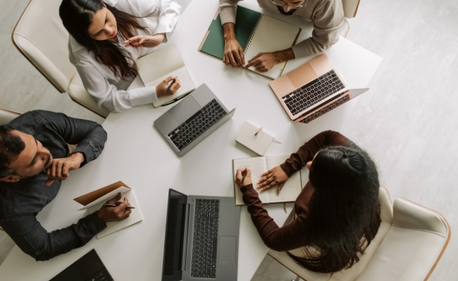 Kurumsal Şirketler Neden Bir Dedektif Bürosu ile Çalışmalıdır?